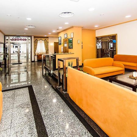 Hotel Restaurante Xaneiro เมลิเด ภายนอก รูปภาพ