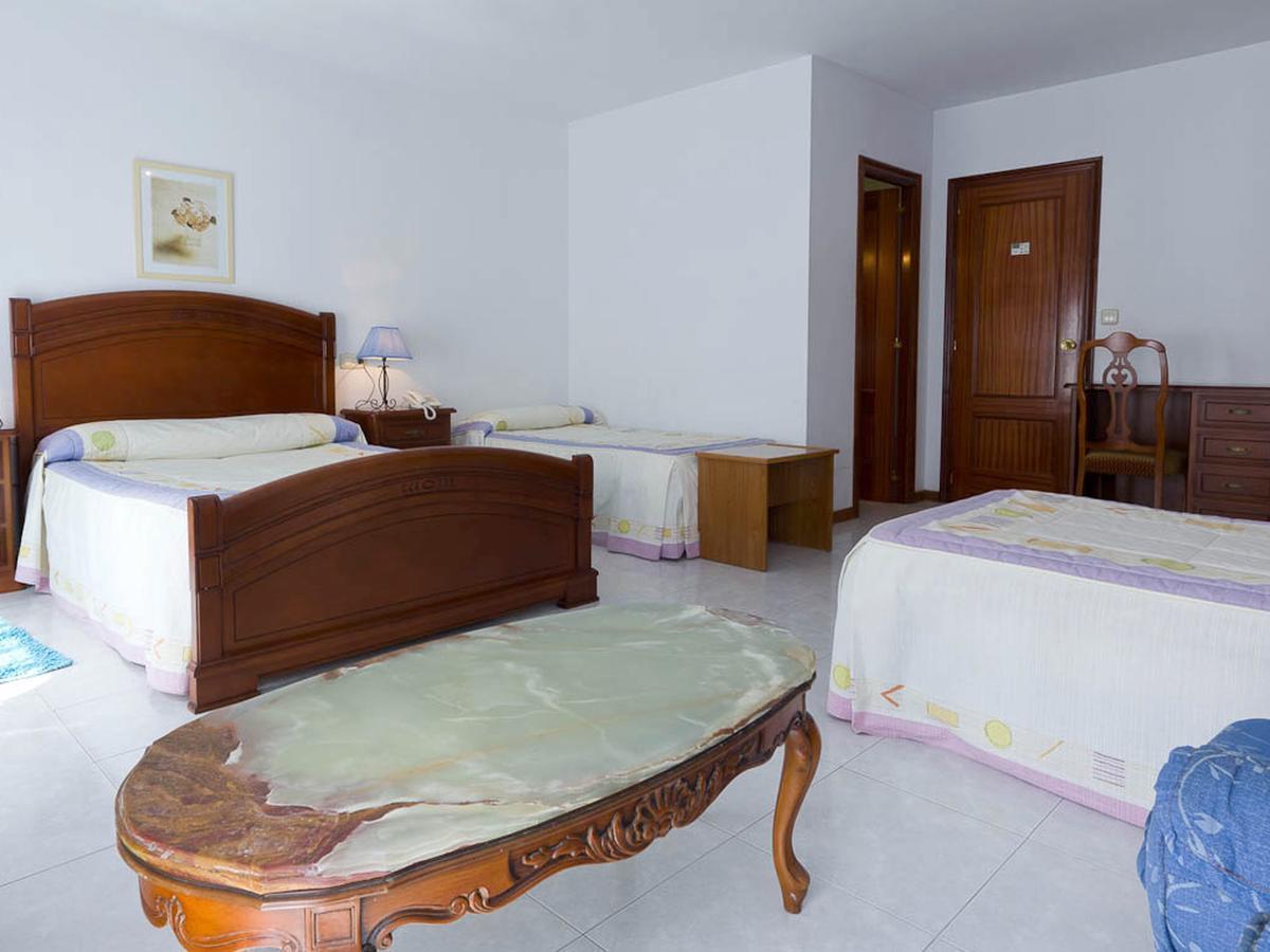 Hotel Restaurante Xaneiro เมลิเด ห้อง รูปภาพ